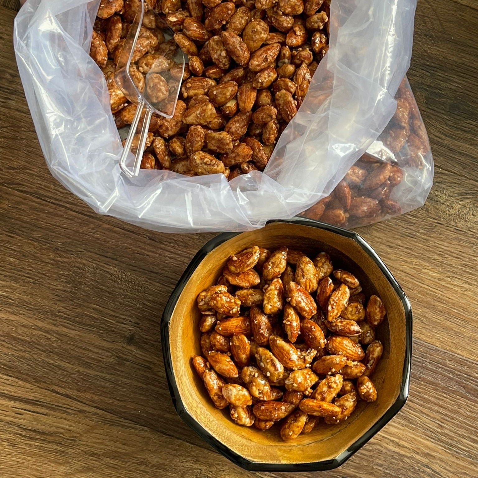 Caramel Cinnamon Almonds